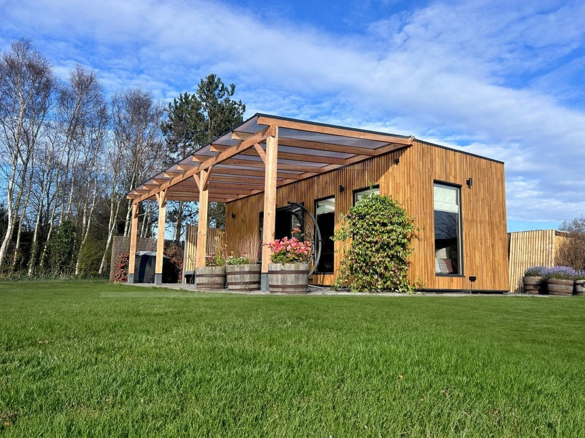 Gartenhaus exklusiv Wohnen im Garten